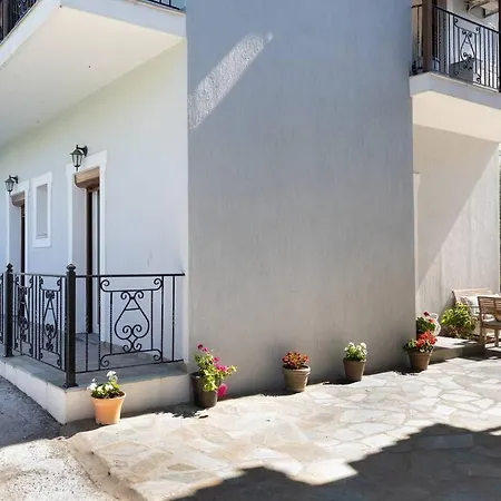Lejlighed Ninemia Apartment 2