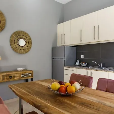 Lejlighed Ninemia Apartment 2 *